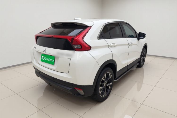 Used Mitsubishi Eclipse Cross 2018 1.5T CVT Two-Wheel Drive Fearless Edition Rear Right 45 Deg