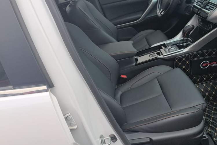 Used Mitsubishi Eclipse Cross 2018 1.5T CVT Two-Wheel Drive Dream Edition Right Front Seat