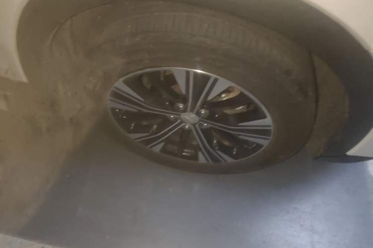 Used Mitsubishi Eclipse Cross 2018 1.5T CVT Two-Wheel Drive Dream Edition Right Front Wheel Hub