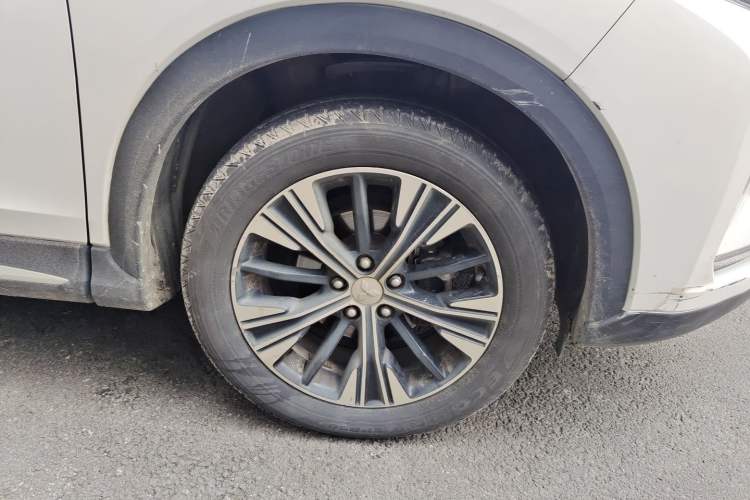 Used Mitsubishi Eclipse Cross 2018 1.5T CVT Two-Wheel Drive Dream Edition Right Front Wheel Hub