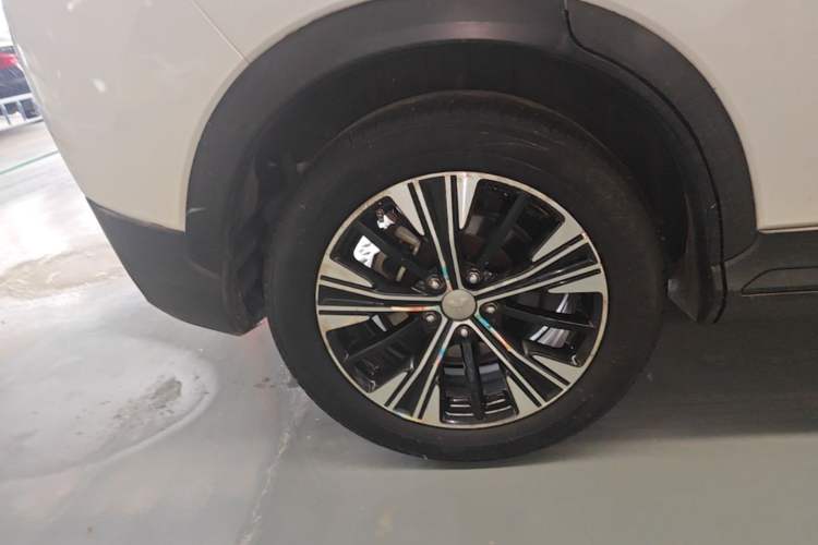 Used Mitsubishi Eclipse Cross 2018 1.5T CVT Two-Wheel Drive Fearless Edition Right Rear Wheel Hub