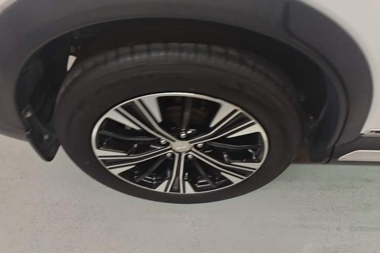 Used Mitsubishi Eclipse Cross 2018 1.5T CVT Two-Wheel Drive Dream Edition Right Rear Wheel Hub
