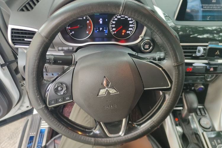 Used Mitsubishi Eclipse Cross 2018 1.5T CVT Two-Wheel Drive Dream Edition Steering Wheel