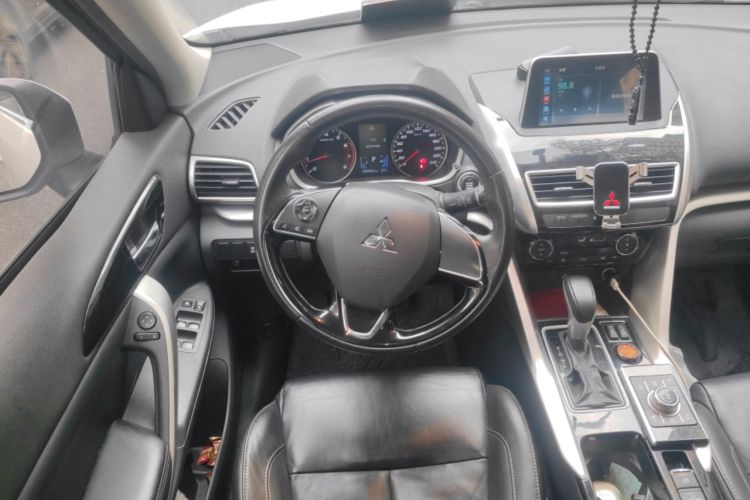 Used Mitsubishi Eclipse Cross 2018 1.5T CVT Two-Wheel Drive Dream Edition Steering Wheel