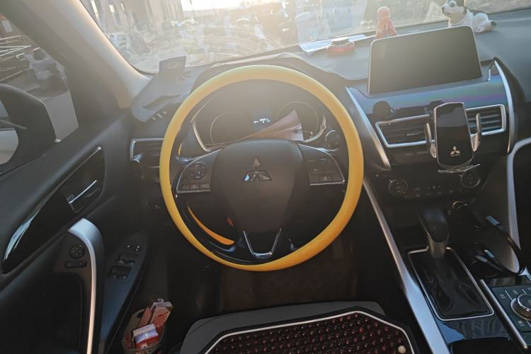Used Mitsubishi Eclipse Cross 2018 1.5T CVT Two-Wheel Drive Belief Edition Steering Wheel