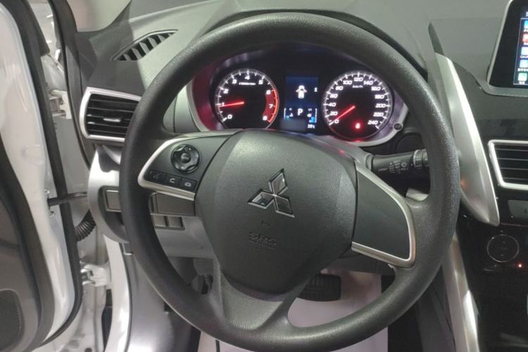 Used Mitsubishi Eclipse Cross 2018 1.5T CVT Two-Wheel Drive Dream Edition Steering Wheel