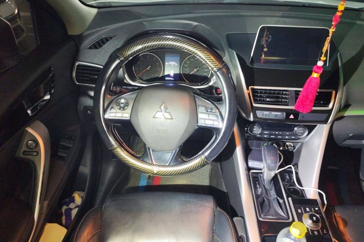 Used Mitsubishi Eclipse Cross 2018 1.5T CVT Two-Wheel Drive Belief Edition Steering Wheel