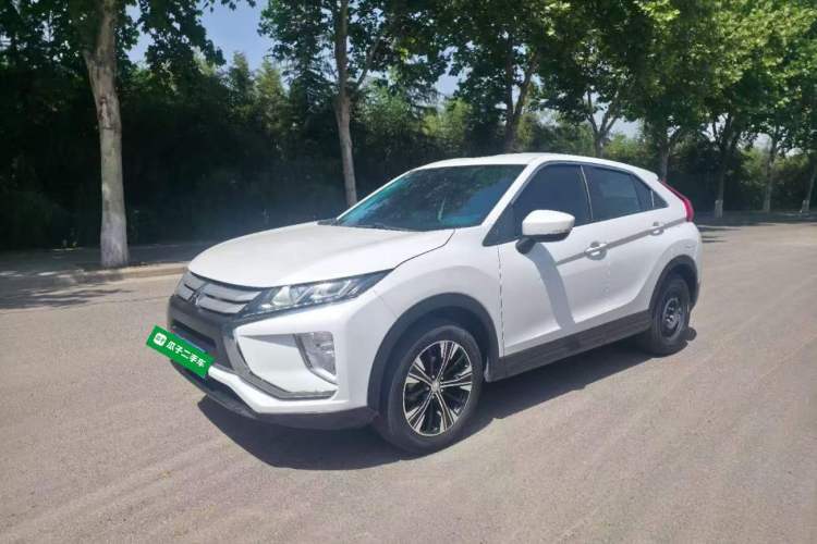 Used Mitsubishi Eclipse Cross 2018 1.5T CVT Two-Wheel Drive Fearless Edition Guazi used car, China used car export, Used car for sale, Used cars, Cheapest cars for sale