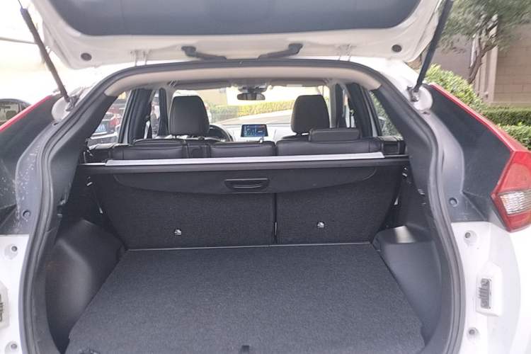 Used Mitsubishi Eclipse Cross 2018 1.5T CVT Two-Wheel Drive Belief Edition Trunk