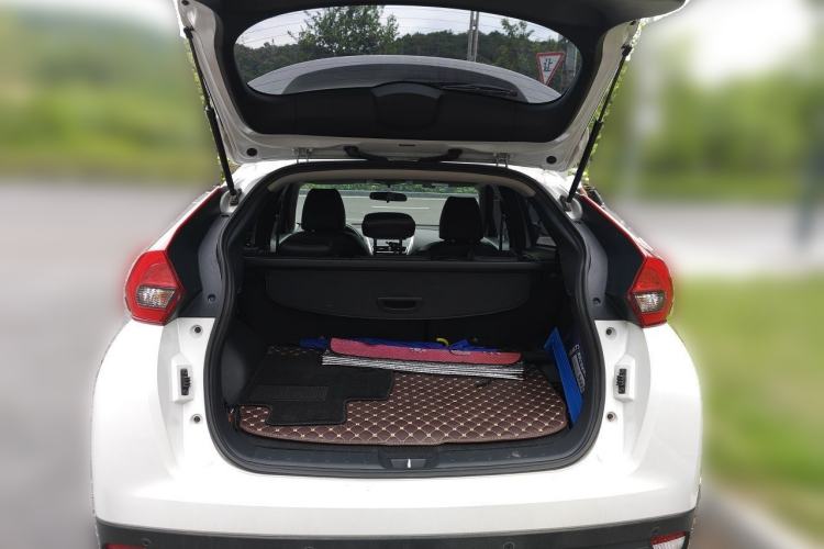 Used Mitsubishi Eclipse Cross 2018 1.5T CVT Two-Wheel Drive Fearless Edition Trunk