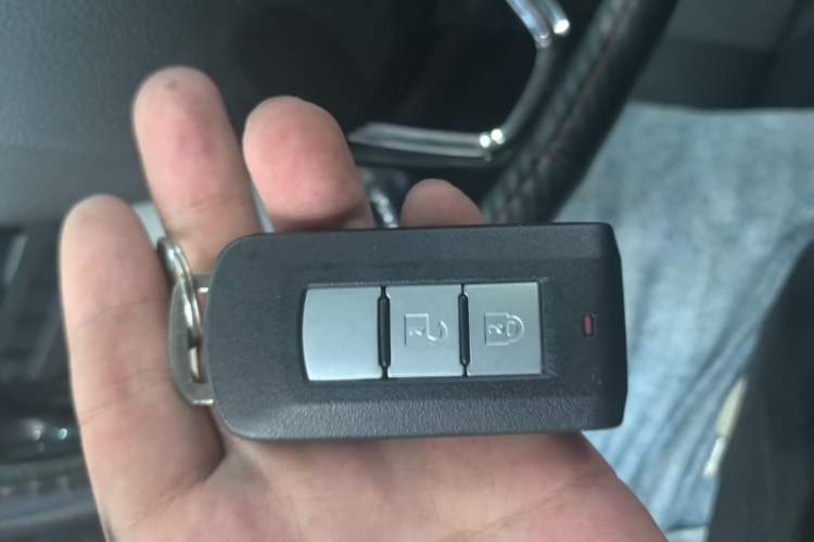 Used Mitsubishi Eclipse Cross 2018 1.5T CVT Two-Wheel Drive Dream Edition Vehicle Key