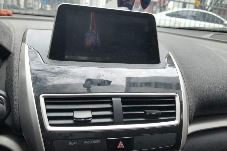 Used Mitsubishi Eclipse Cross 2019 1.5T CVT Two-Wheel Drive Dream Edition China VI Standard Audio And AC Panel