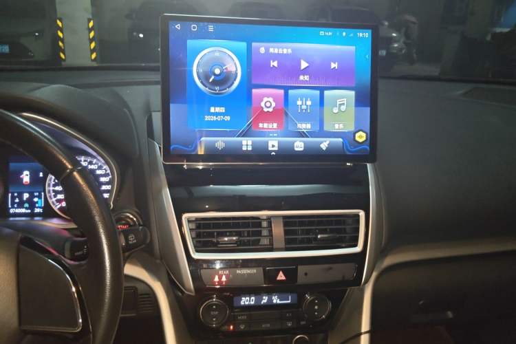 Used Mitsubishi Eclipse Cross 2019 1.5T CVT Two-Wheel Drive Dream Edition China VI Standard Audio And AC Panel