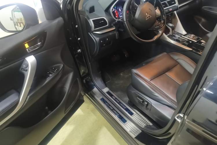 Used Mitsubishi Eclipse Cross 2019 1.5T CVT Two-Wheel Drive Belief Edition China VI Standard Driver Seat