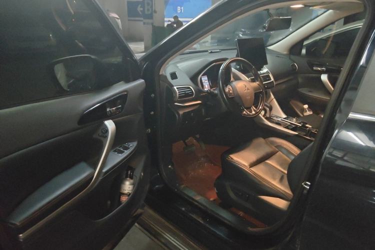 Used Mitsubishi Eclipse Cross 2019 1.5T CVT Two-Wheel Drive Dream Edition China VI Standard Driver Seat
