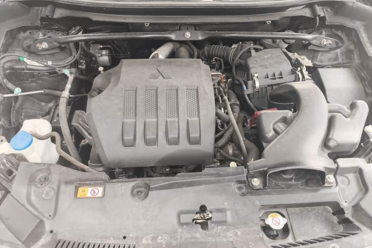 Used Mitsubishi Eclipse Cross 2019 1.5T CVT Two-Wheel Drive Dream Edition China VI Standard Engine Bay