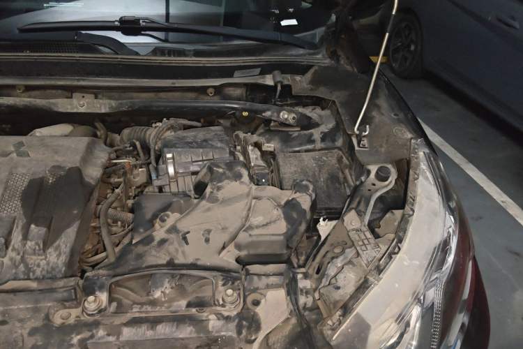 Used Mitsubishi Eclipse Cross 2019 1.5T CVT Two-Wheel Drive Dream Edition China VI Standard Engine Bay Left