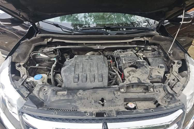 Used Mitsubishi Eclipse Cross 2019 1.5T CVT Two-Wheel Drive Dream Edition China VI Standard Engine Bay