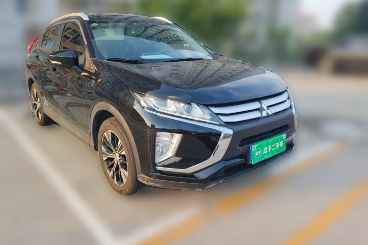 Used Mitsubishi Eclipse Cross 2019 1.5T CVT Two-Wheel Drive Fearless Edition China VI Standard Front Right 45 Deg