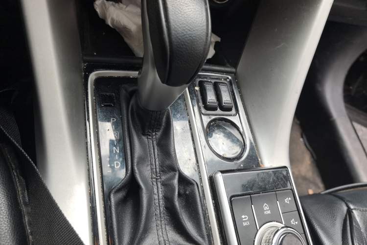 Used Mitsubishi Eclipse Cross 2019 1.5T CVT Two-Wheel Drive Dream Edition China VI Standard Gear Lever
