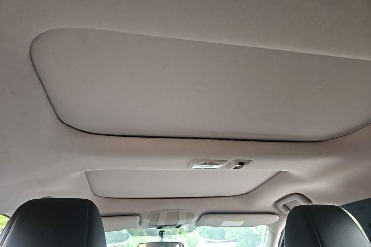 Used Mitsubishi Eclipse Cross 2019 1.5T CVT Two-Wheel Drive Dream Edition China VI Standard Headliner