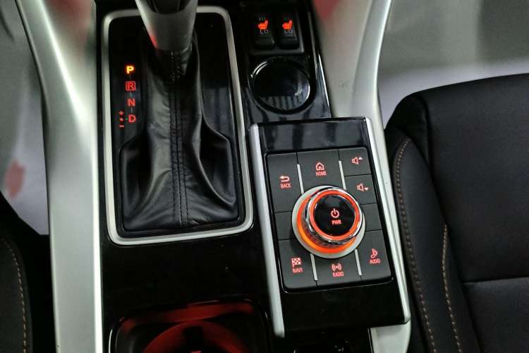 Used Mitsubishi Eclipse Cross 2019 1.5T CVT Two-Wheel Drive Belief Edition China VI Standard Interior 4