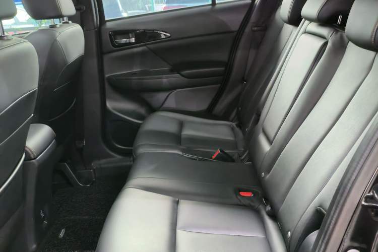 Used Mitsubishi Eclipse Cross 2019 1.5T CVT Two-Wheel Drive Belief Edition China VI Standard Interior 7