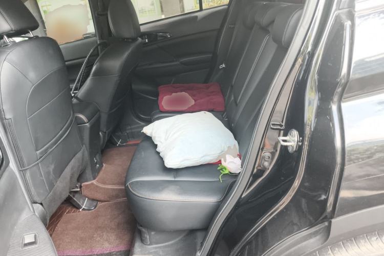 Used Mitsubishi Eclipse Cross 2019 1.5T CVT Two-Wheel Drive Dream Edition China VI Standard Left Rear Seat