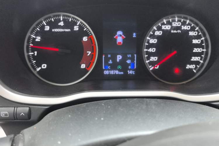 Used Mitsubishi Eclipse Cross 2019 1.5T CVT Two-Wheel Drive Dream Edition China VI Standard Odometer Close Up