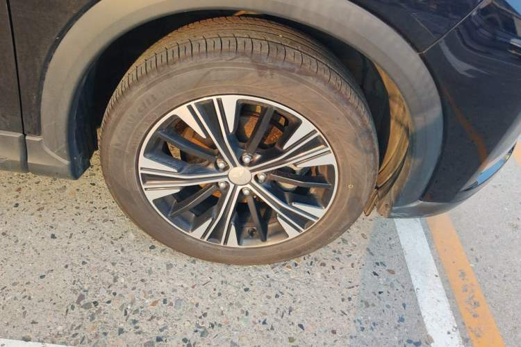 Used Mitsubishi Eclipse Cross 2019 1.5T CVT Two-Wheel Drive Fearless Edition China VI Standard Right Front Wheel Hub