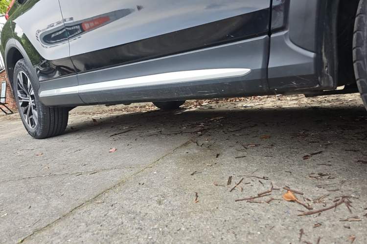Used Mitsubishi Eclipse Cross 2019 1.5T CVT Two-Wheel Drive Dream Edition China VI Standard Right Side Sill