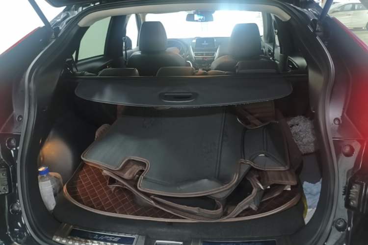Used Mitsubishi Eclipse Cross 2019 1.5T CVT Two-Wheel Drive Belief Edition China VI Standard Trunk