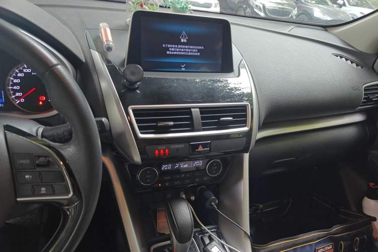 Used Mitsubishi Eclipse Cross 2019 1.5T CVT Two-Wheel Drive Belief Edition China VI Standard Audio And AC Panel
