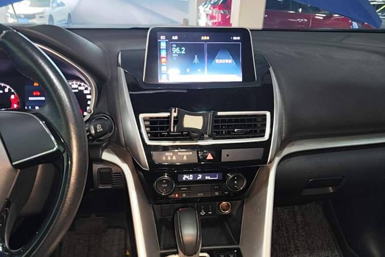 Used Mitsubishi Eclipse Cross 2019 1.5T CVT Two-Wheel Drive Dream Edition China VI Standard Audio And AC Panel