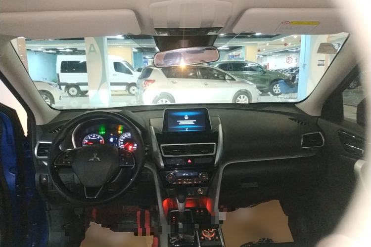 Used Mitsubishi Eclipse Cross 2019 1.5T CVT Two-Wheel Drive Belief Edition China VI Standard Center Console