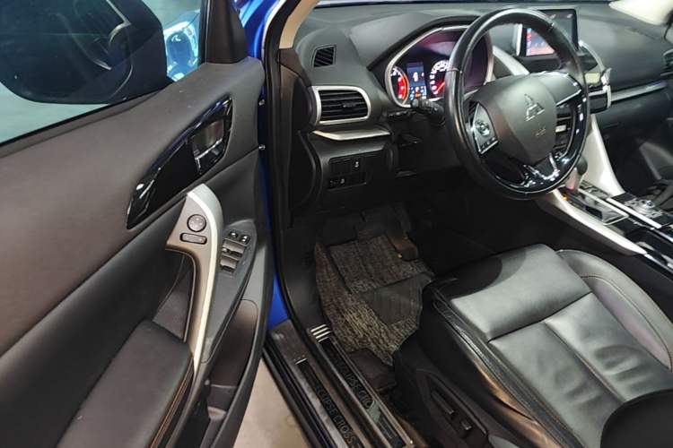 Used Mitsubishi Eclipse Cross 2019 1.5T CVT Two-Wheel Drive Dream Edition China VI Standard Driver Seat