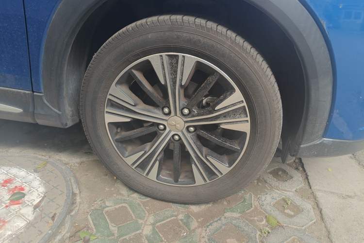 Used Mitsubishi Eclipse Cross 2019 1.5T CVT Two-Wheel Drive Belief Edition China VI Standard Exterior 1