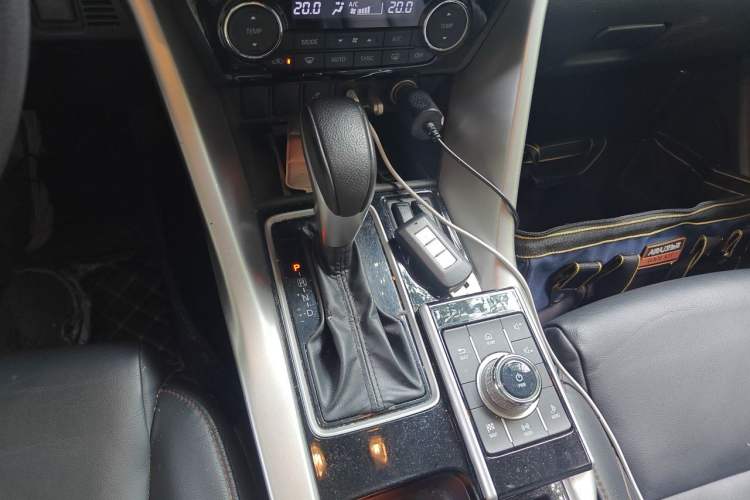 Used Mitsubishi Eclipse Cross 2019 1.5T CVT Two-Wheel Drive Belief Edition China VI Standard Gear Lever