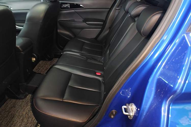 Used Mitsubishi Eclipse Cross 2019 1.5T CVT Two-Wheel Drive Dream Edition China VI Standard Left Rear Seat