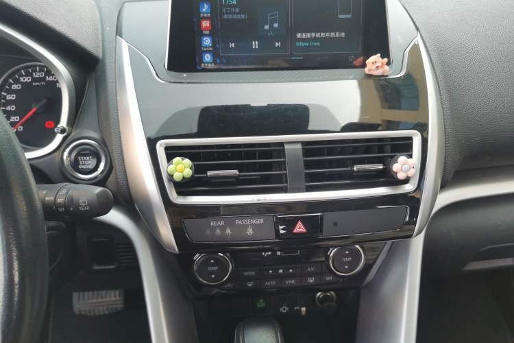 Used Mitsubishi Eclipse Cross 2019 1.5T CVT Two-Wheel Drive Belief Edition China VI Standard Audio And AC Panel