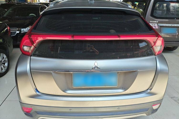 Used Mitsubishi Eclipse Cross 2019 1.5T CVT Two-Wheel Drive Belief Edition China VI Standard Exterior 4
