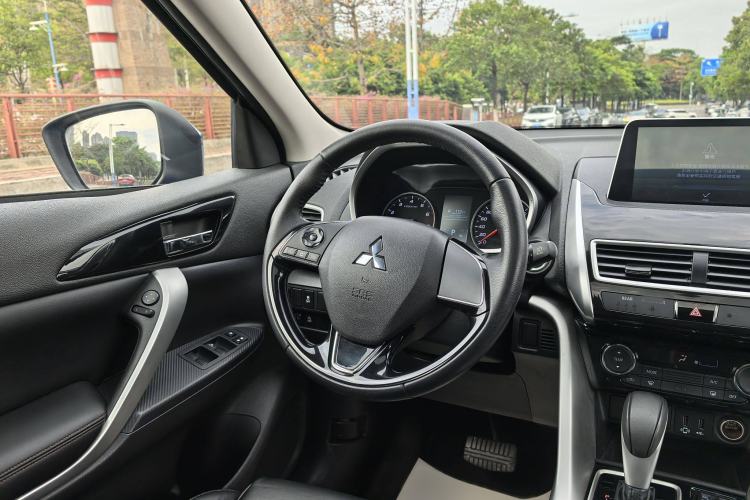 Used Mitsubishi Eclipse Cross 2019 1.5T CVT Two-Wheel Drive Belief Edition China VI Standard Interior 2
