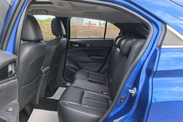 Used Mitsubishi Eclipse Cross 2019 1.5T CVT Two-Wheel Drive Belief Edition China VI Standard Interior 4