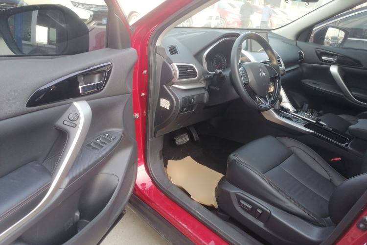 Used Mitsubishi Eclipse Cross 2019 1.5T CVT Two-Wheel Drive Dream Edition China VI Standard Driver Seat
