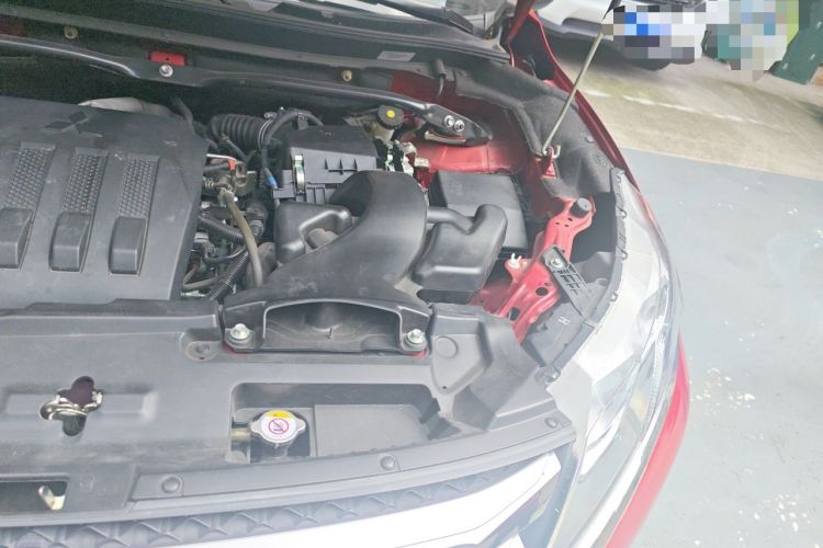 Used Mitsubishi Eclipse Cross 2019 1.5T CVT Two-Wheel Drive Dream Edition China VI Standard Engine Bay Left