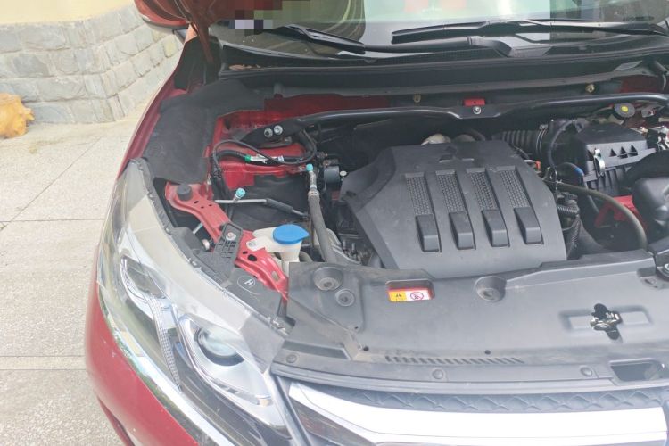 Used Mitsubishi Eclipse Cross 2019 1.5T CVT Two-Wheel Drive Dream Edition China VI Standard Engine Bay Right
