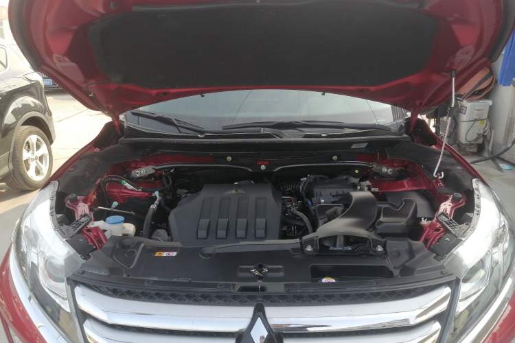 Used Mitsubishi Eclipse Cross 2019 1.5T CVT Two-Wheel Drive Dream Edition China VI Standard Engine Bay