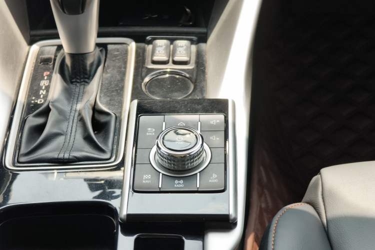 Used Mitsubishi Eclipse Cross 2019 1.5T CVT Two-Wheel Drive Dream Edition China VI Standard Interior 6