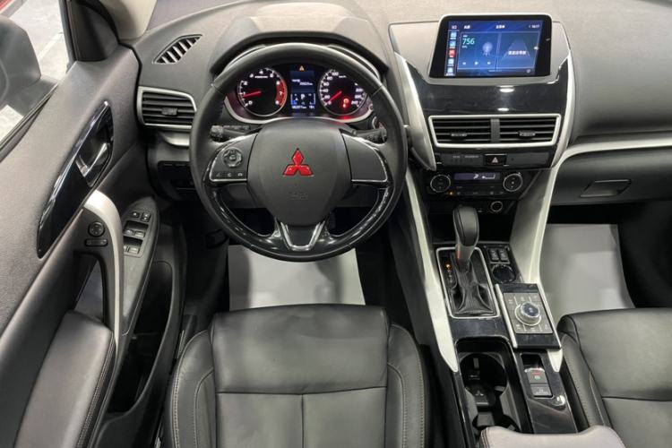 Used Mitsubishi Eclipse Cross 2019 1.5T CVT Two-Wheel Drive Dream Edition China VI Standard Interior 8