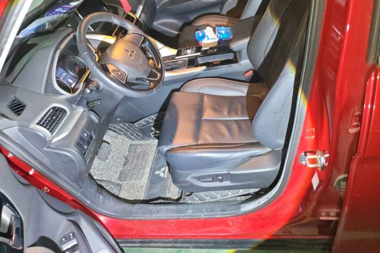 Used Mitsubishi Eclipse Cross 2019 1.5T CVT Two-Wheel Drive Dream Edition China VI Standard Left Front Seat